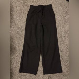 Uniqlo wide leg cropped trouser